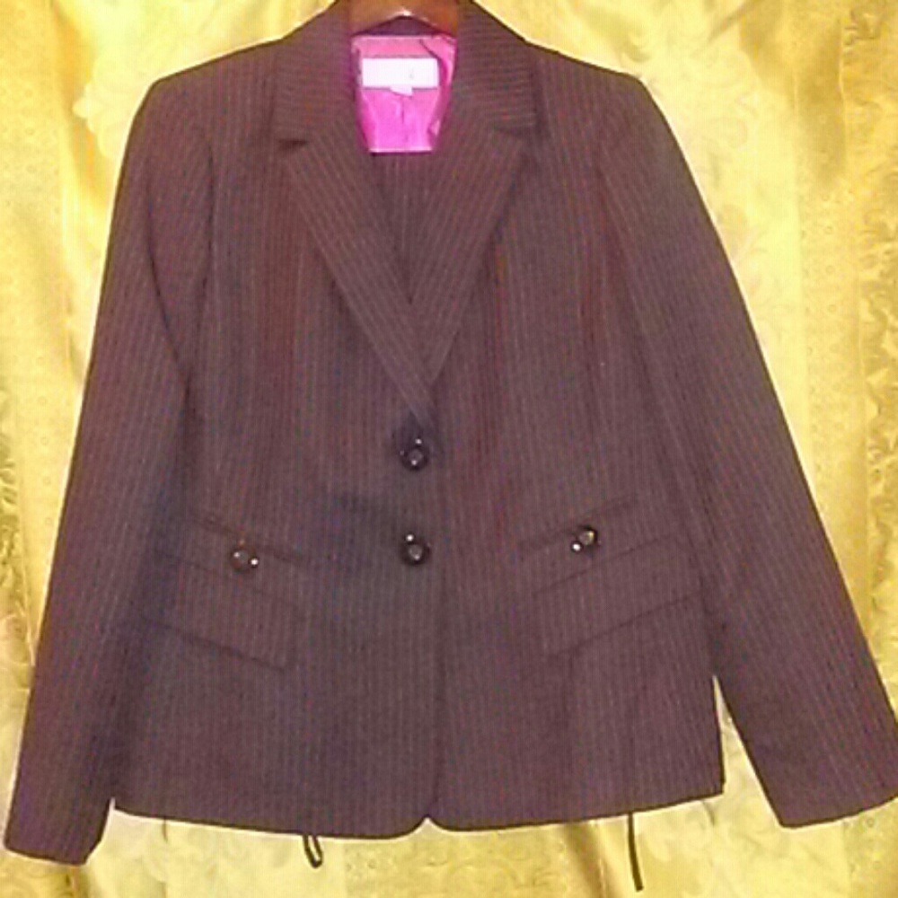 LeSuit Lined Suit
